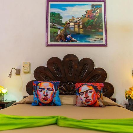 Hotel Posada De Roger Puerto Vallarta Esterno foto